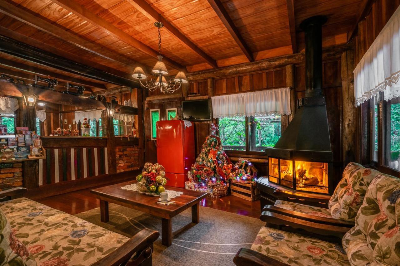 Hotel Fioreze Chales Грамаду Екстериор снимка